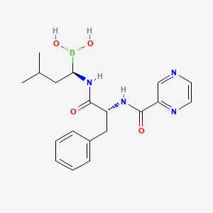 Chemical structure of B-((1R)-3-Methyl-1-(((2R)-1-oxo-3-phenyl-2-((2-pyrazinylcarbonyl)amino)propyl)amino)butyl)boronic acid